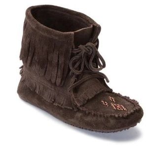 🍁Manitobah Harvester Lined Moccasin Suede Boots🍁